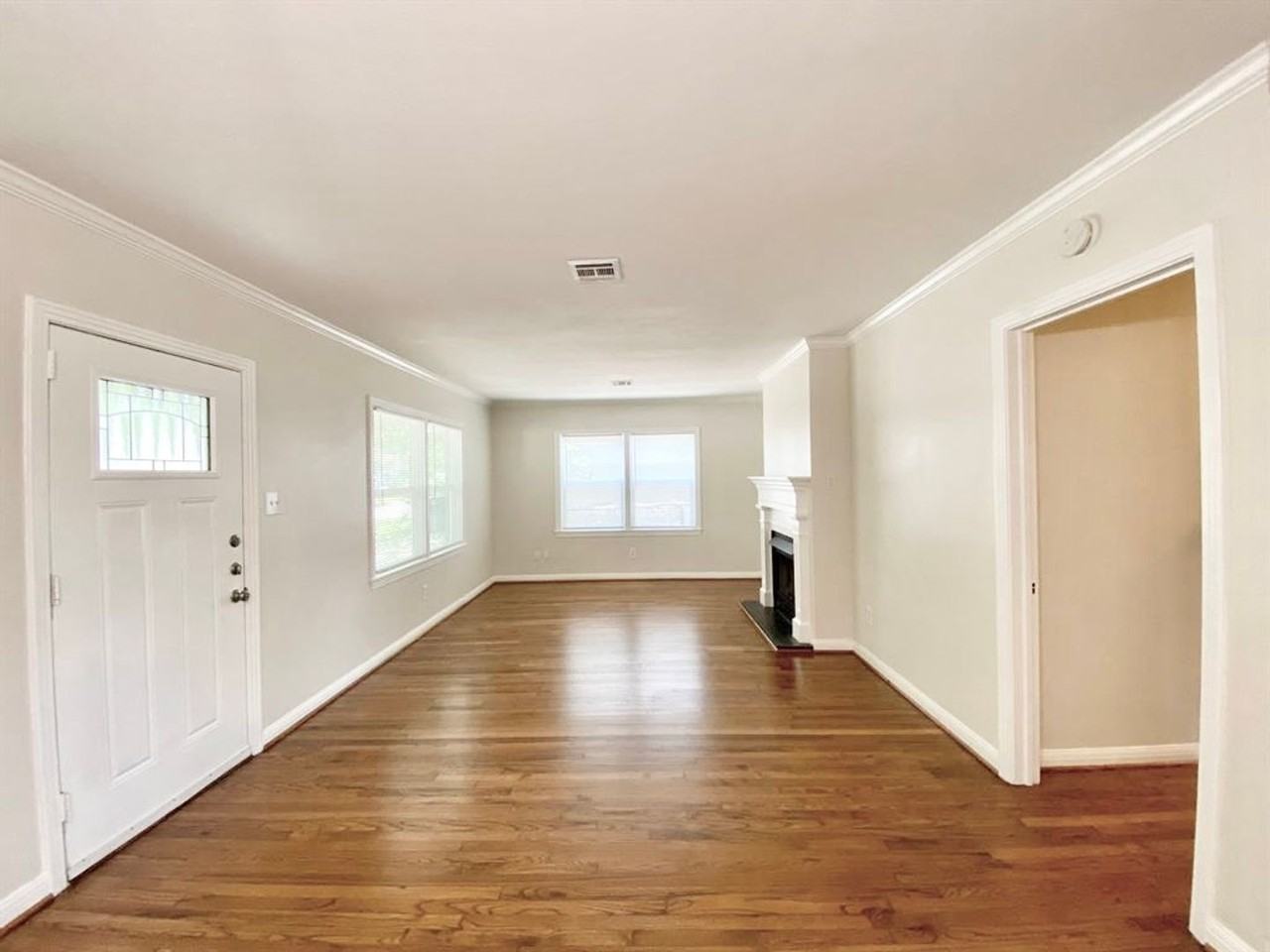 4102 Yupon St - Photo 2 of 17