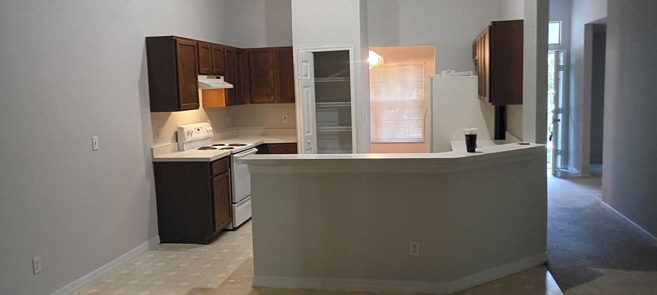 1347 Rain Forest Ln - Photo 3 of 3