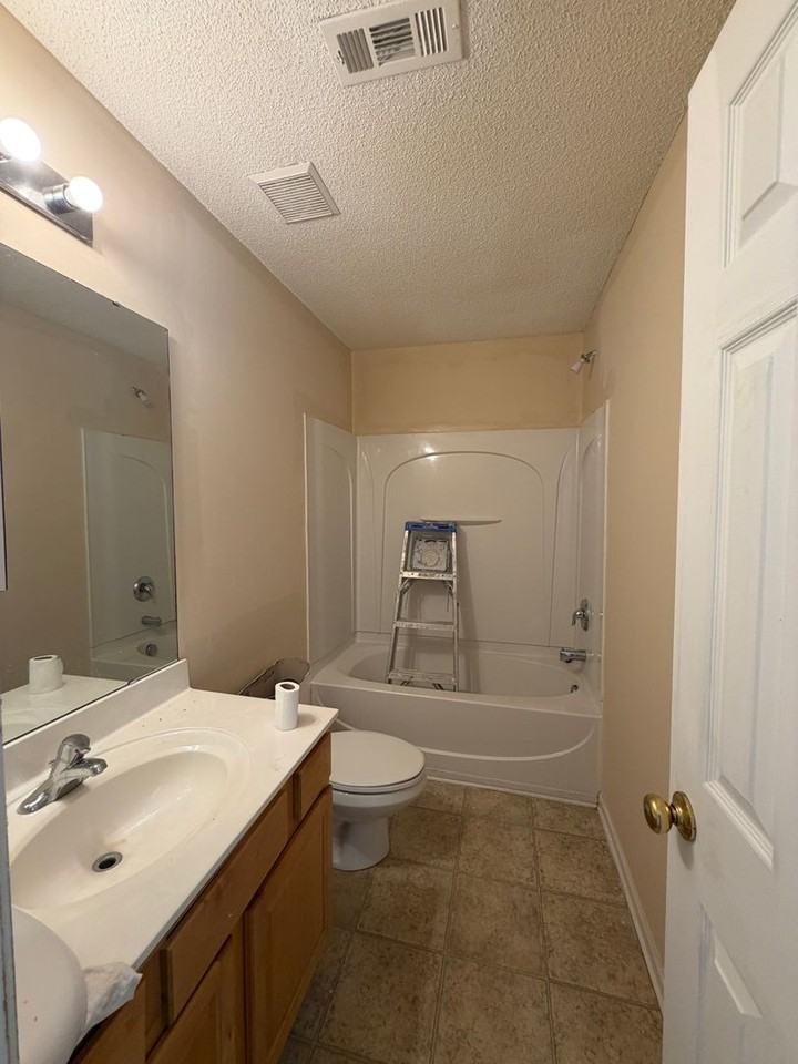 5137 Magnolia Tree Ln - Photo 2 of 6