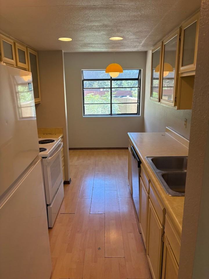 2643 Grapewood Ln - Photo 6 of 25