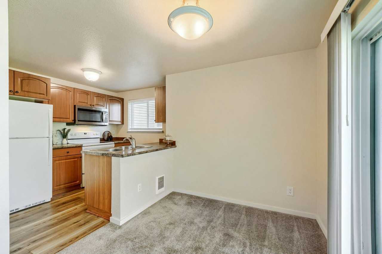3811 130th Ln Se #C3 - Photo 3 of 22