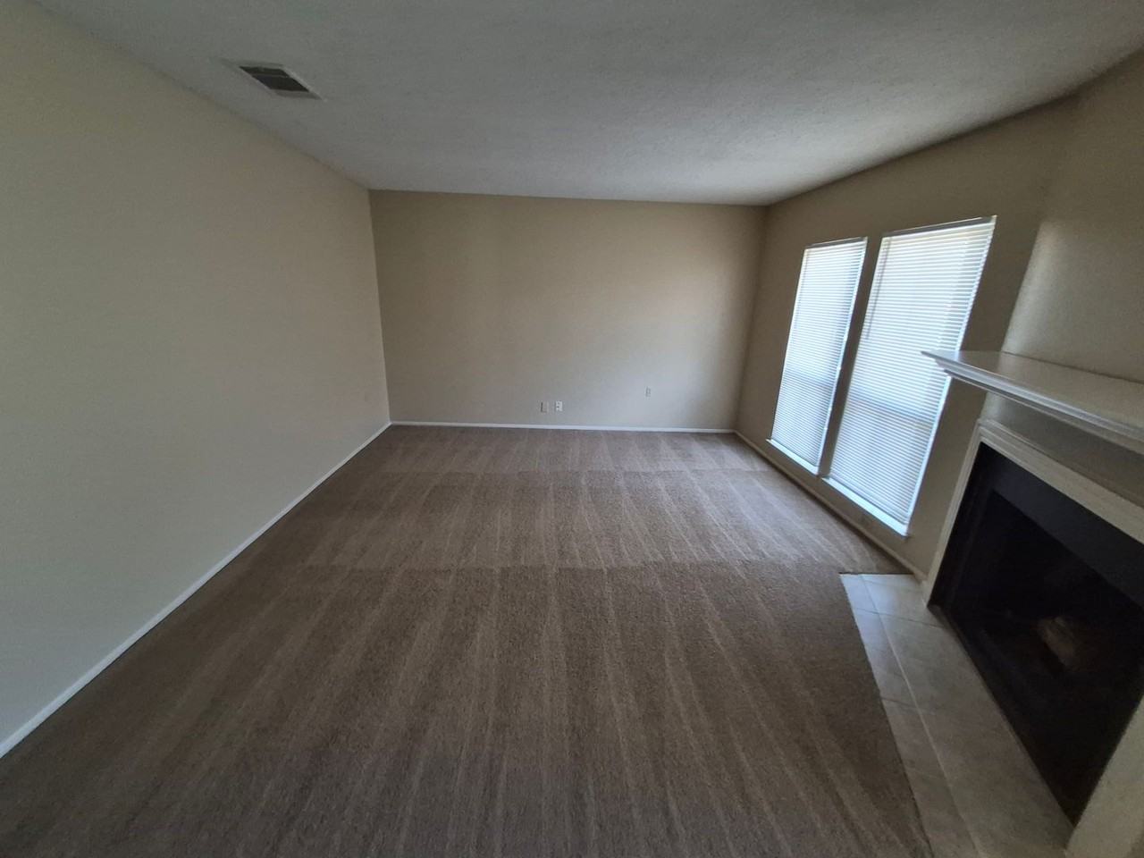 120 Friendswood Path - Photo 4 of 30