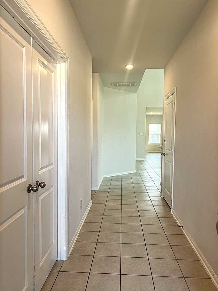 14302 Beach Pine Trl - Photo 2 of 36