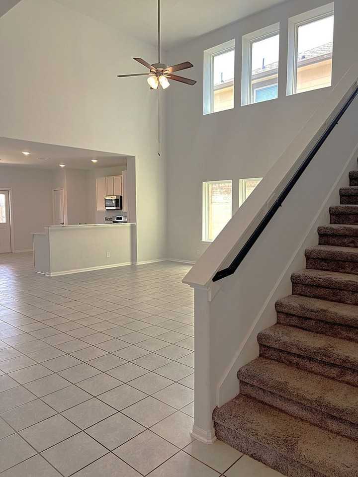 14302 Beach Pine Trl - Photo 4 of 36