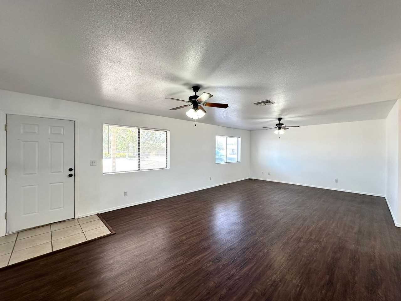 6527 Nielsen Way - Photo 5 of 42