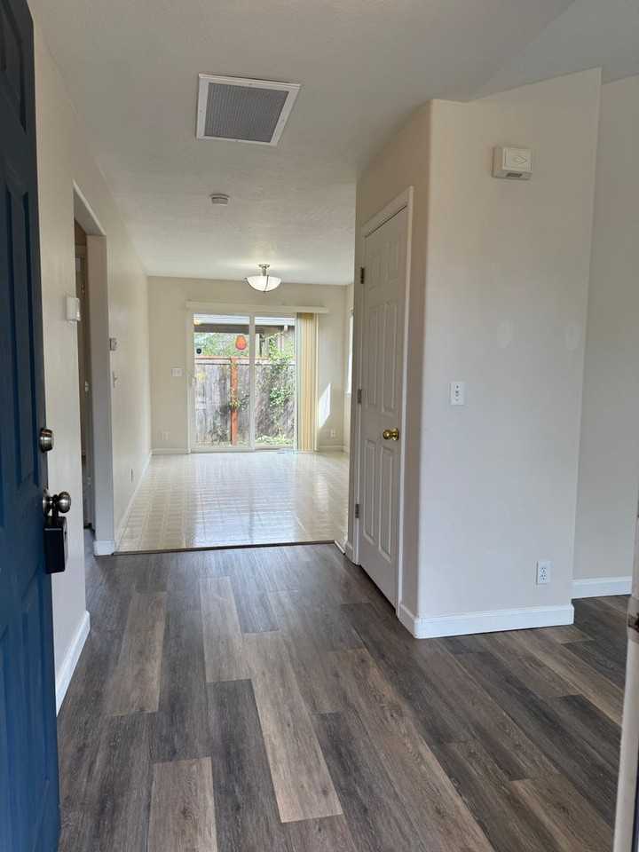 2595 Sage St - Photo 2 of 24