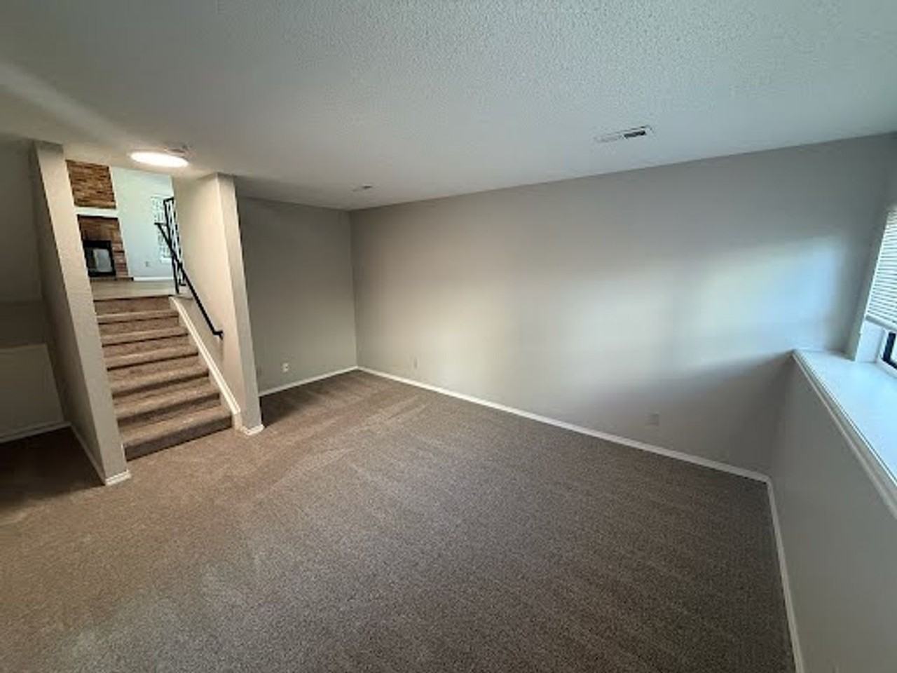 19145 E Oxford Dr - Photo 6 of 13
