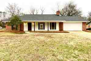 featured image of 2102 Fillmore Dr
