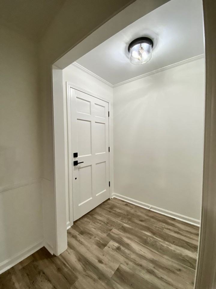 2102 Fillmore Dr - Photo 5 of 36