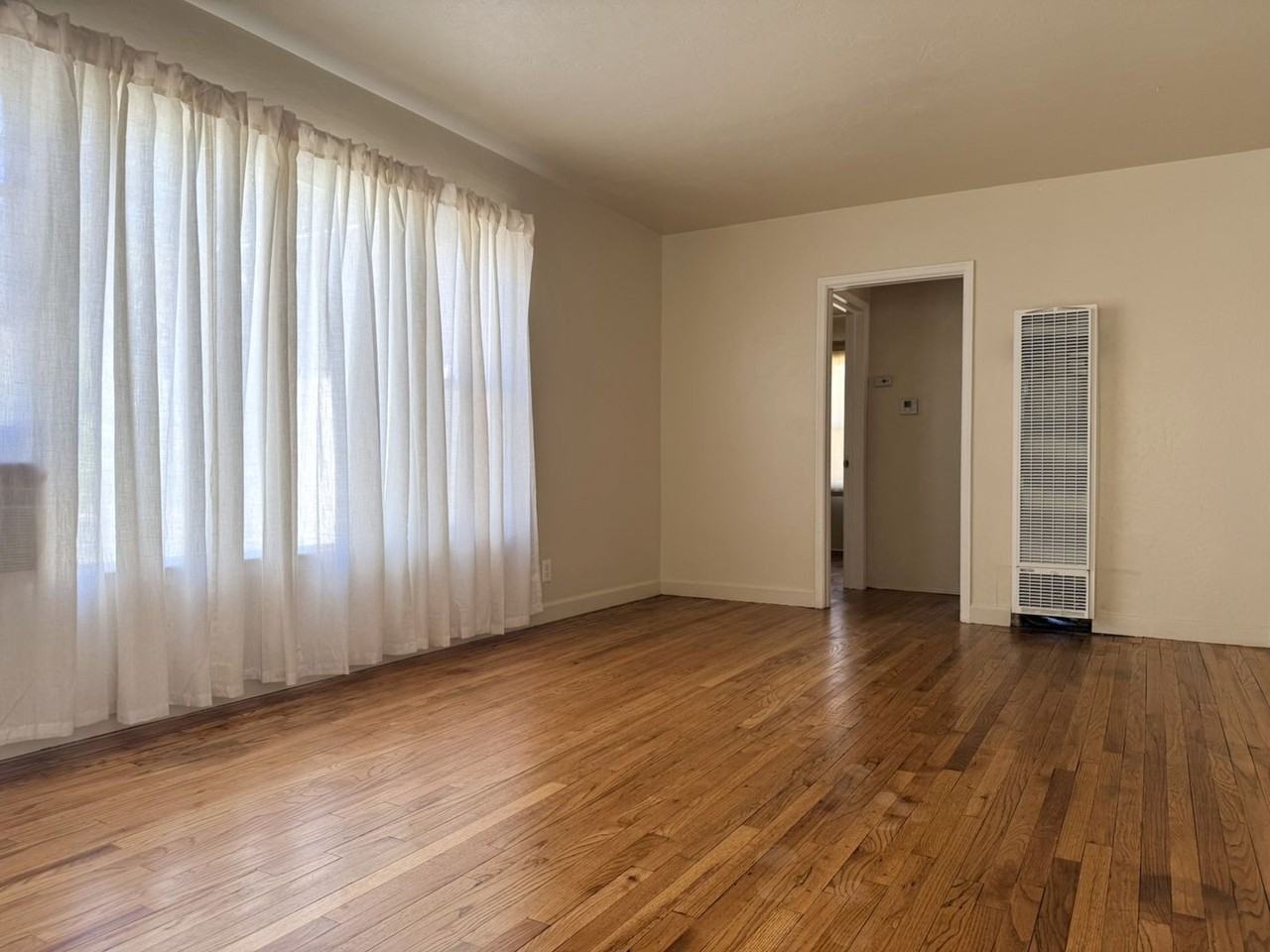 1820 Carol Ave - Photo 4 of 23