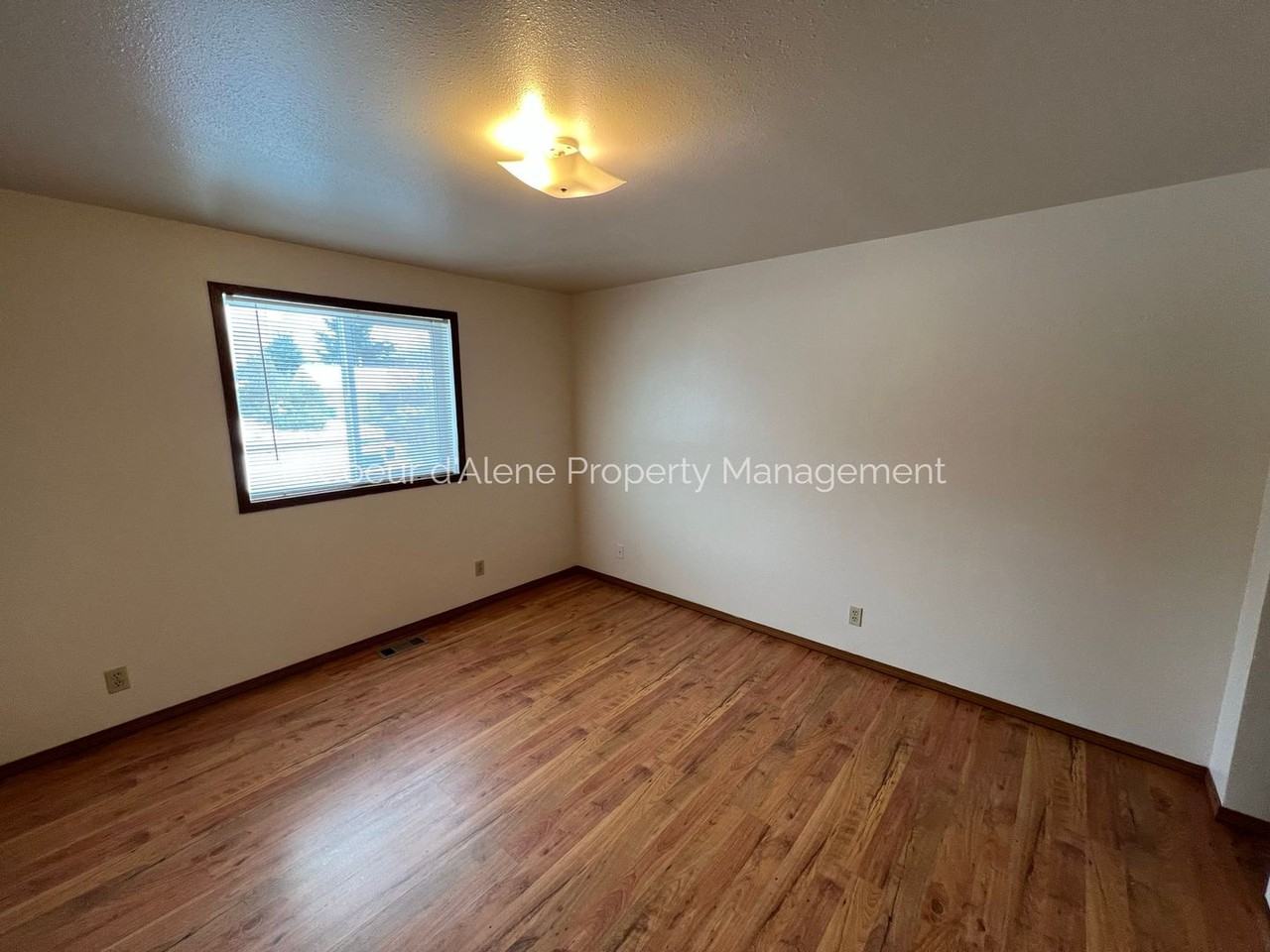 10953 N Skylark Ln - Photo 5 of 8
