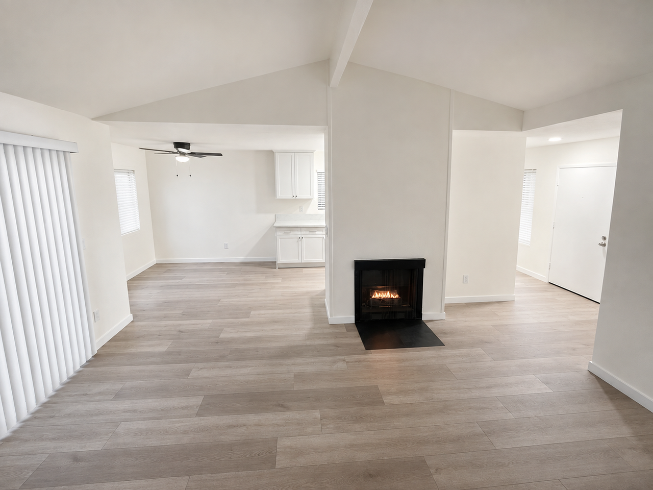 17062 Harbor Bluffs Cir - Photo 7 of 22