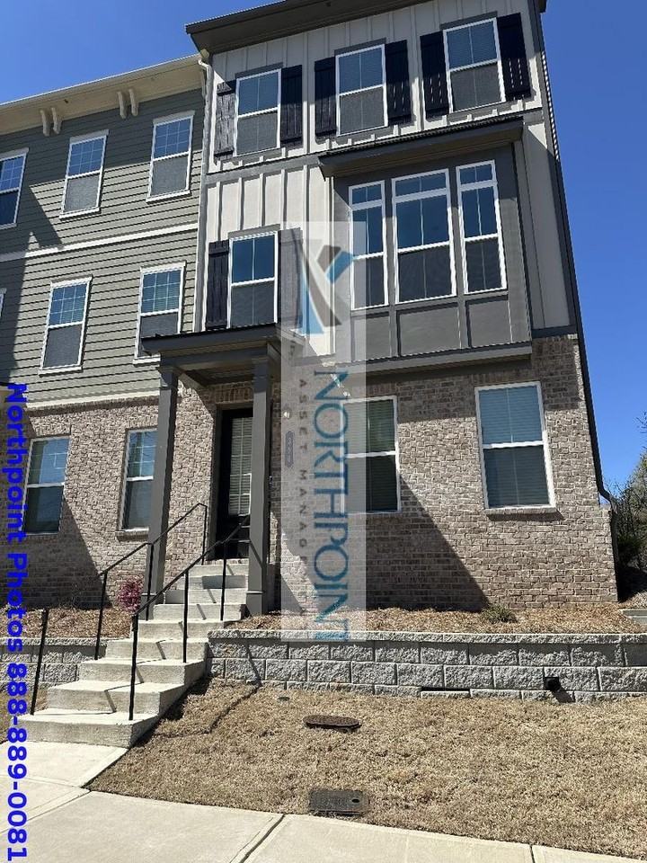 300 Overture Ct - Photo 2 of 21