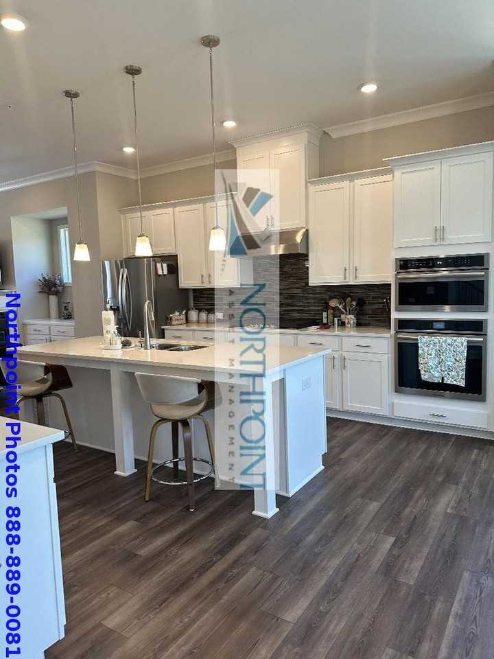 300 Overture Ct - Photo 6 of 21