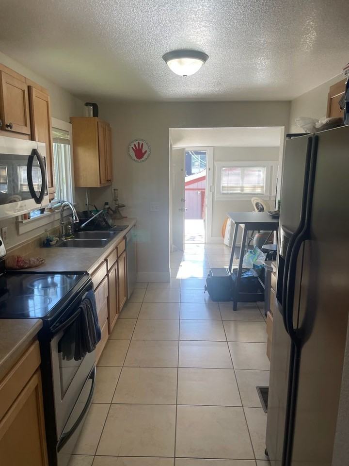 1266 Osceola St - Photo 4 of 14