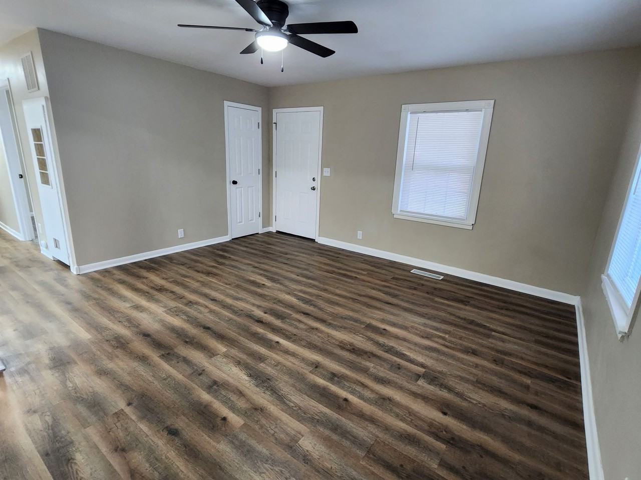 6434 N West Park View St - Photo 5 of 14