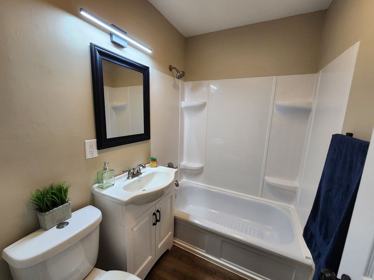 6434 N West Park View St - Photo 7 of 14