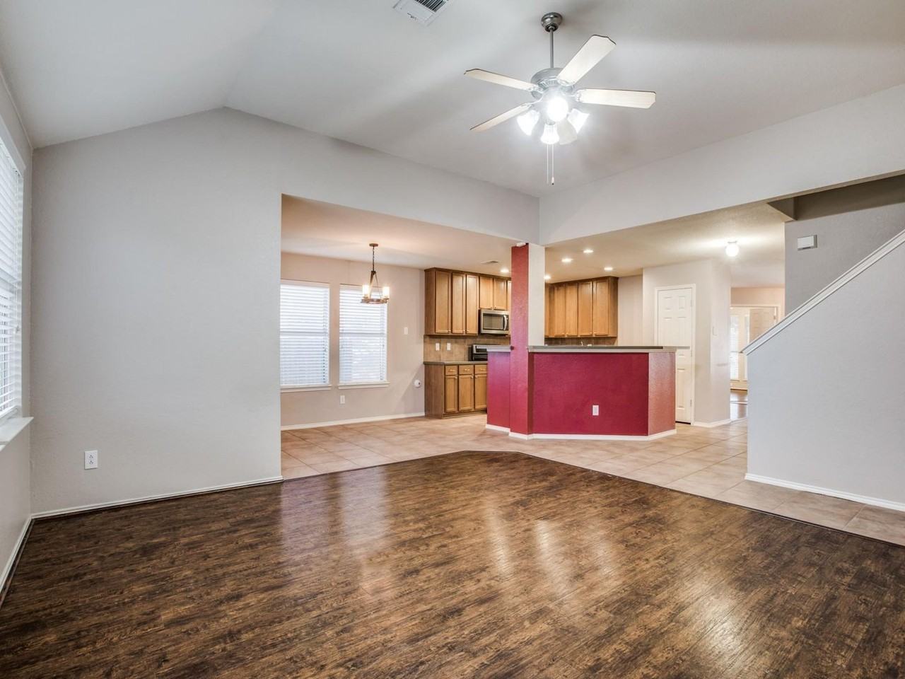 6153 Bowfin Dr - Photo 3 of 12