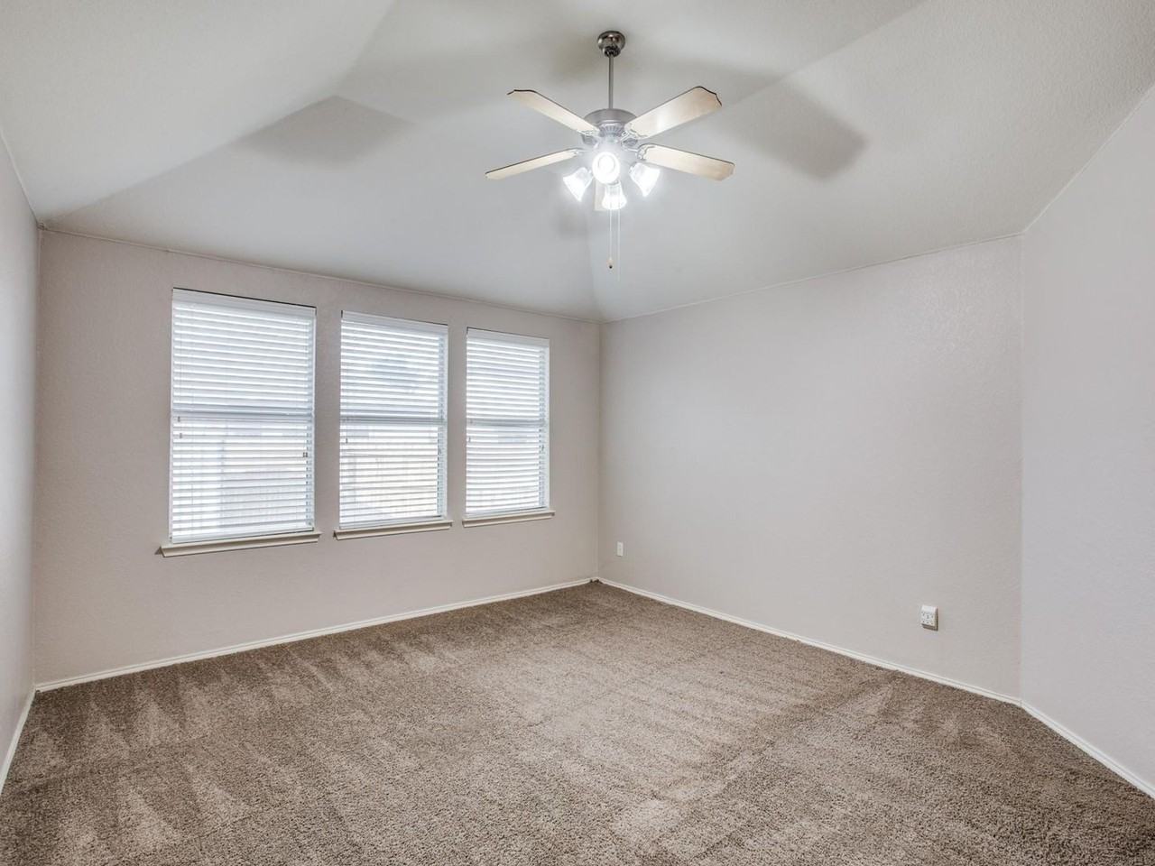 6153 Bowfin Dr - Photo 7 of 12