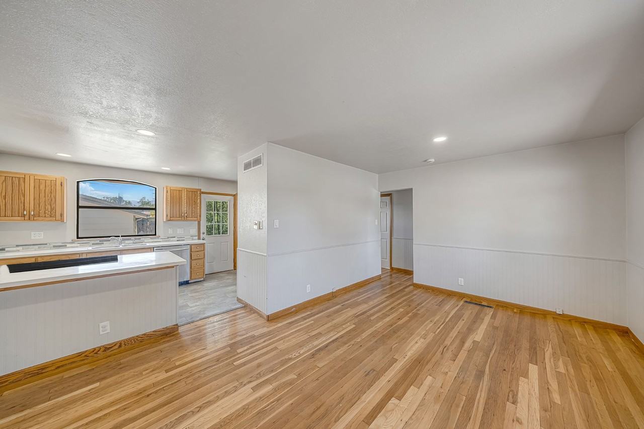 1350 N 17th St - Photo 2 of 27
