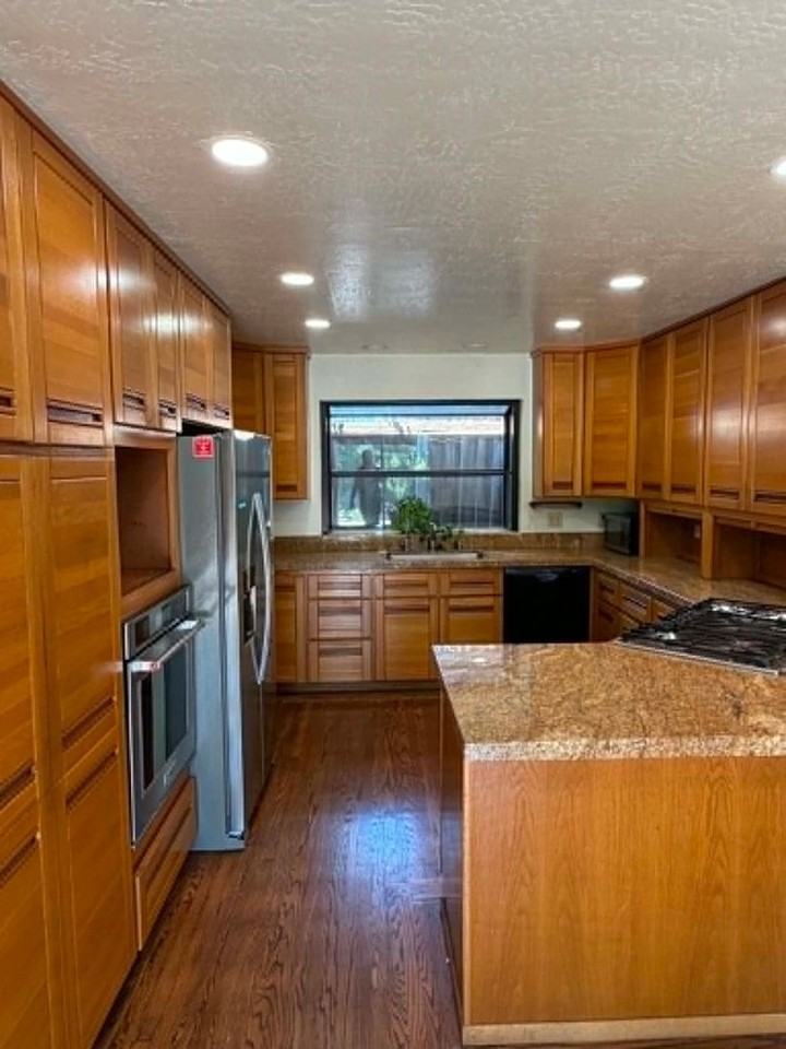 775 Hillcrest Way - Photo 7 of 29