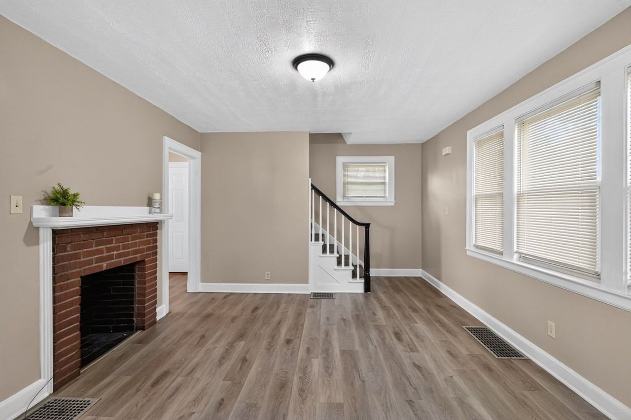 1337 Ivydale Ave Sw - Photo 6 of 20