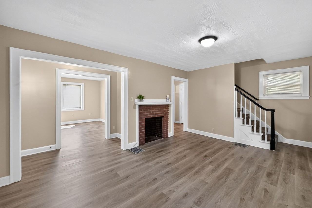 1337 Ivydale Ave Sw - Photo 7 of 20