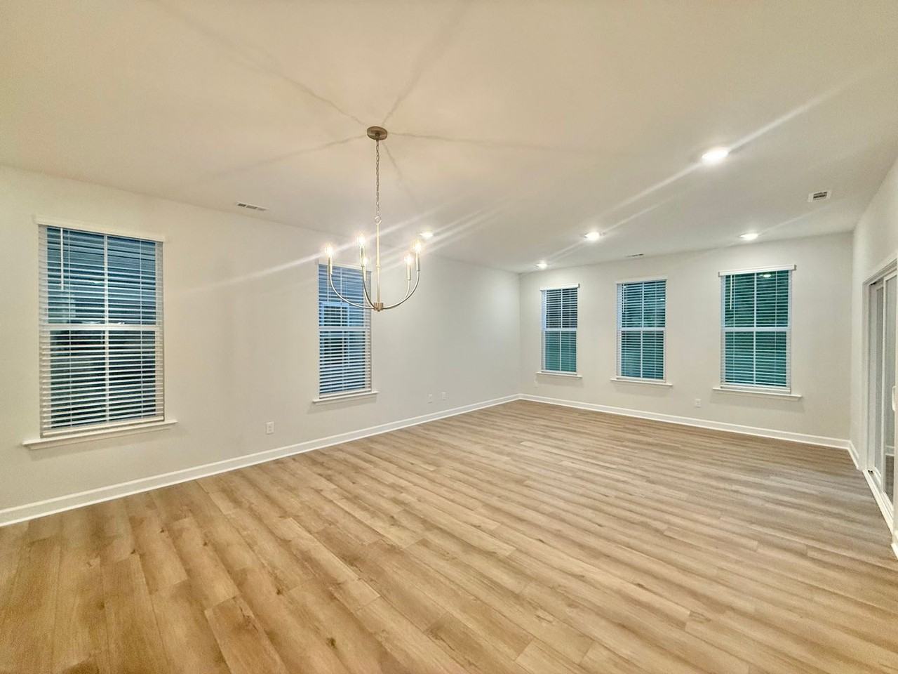 443 White Oak Garden Way - Photo 3 of 22