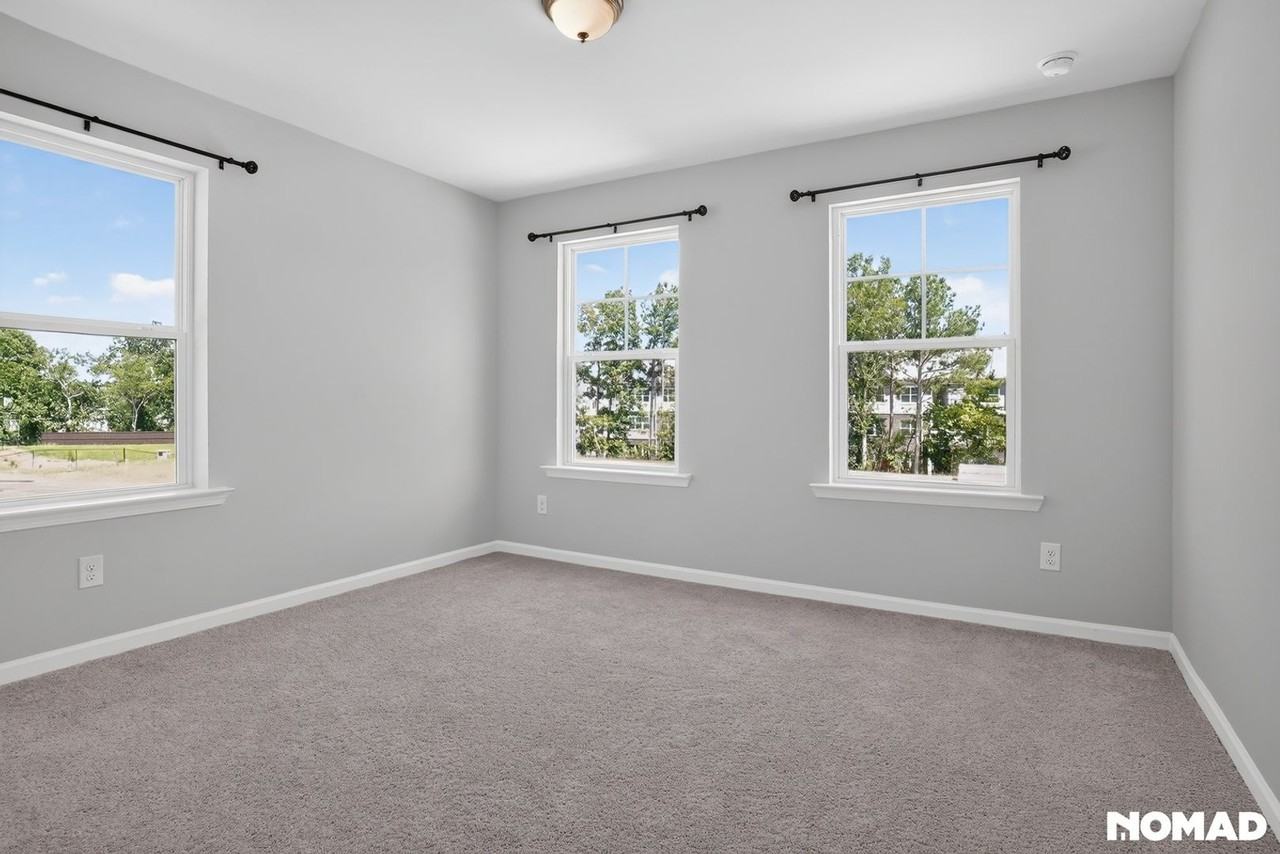 3676 Donovan Cir - Photo 6 of 23