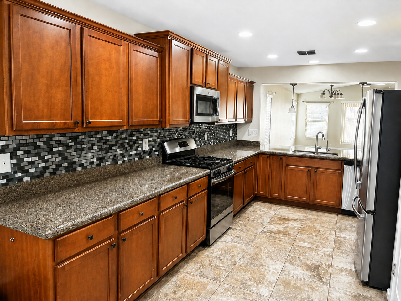 18368 W Getty Dr - Photo 3 of 13