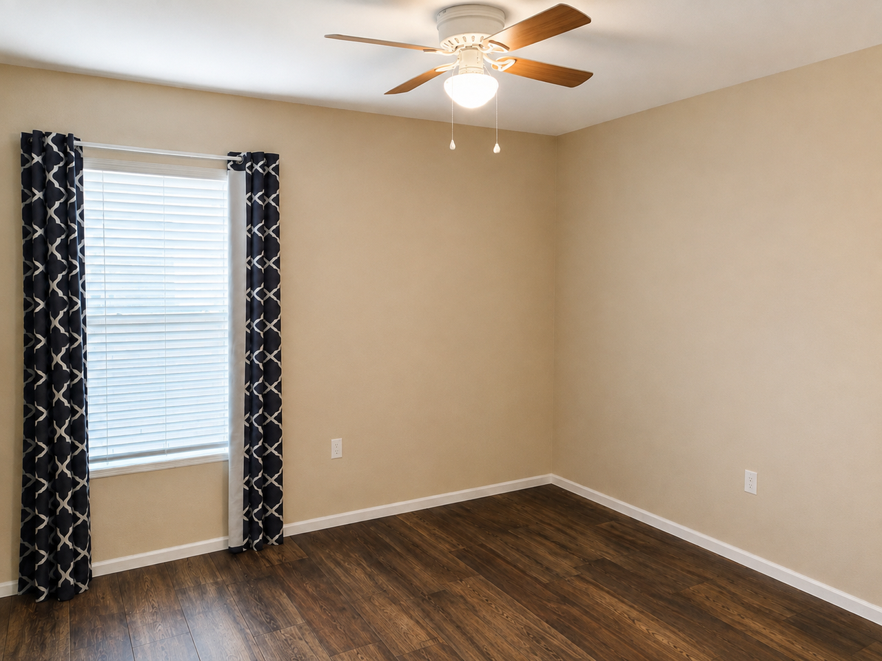 18368 W Getty Dr - Photo 7 of 13