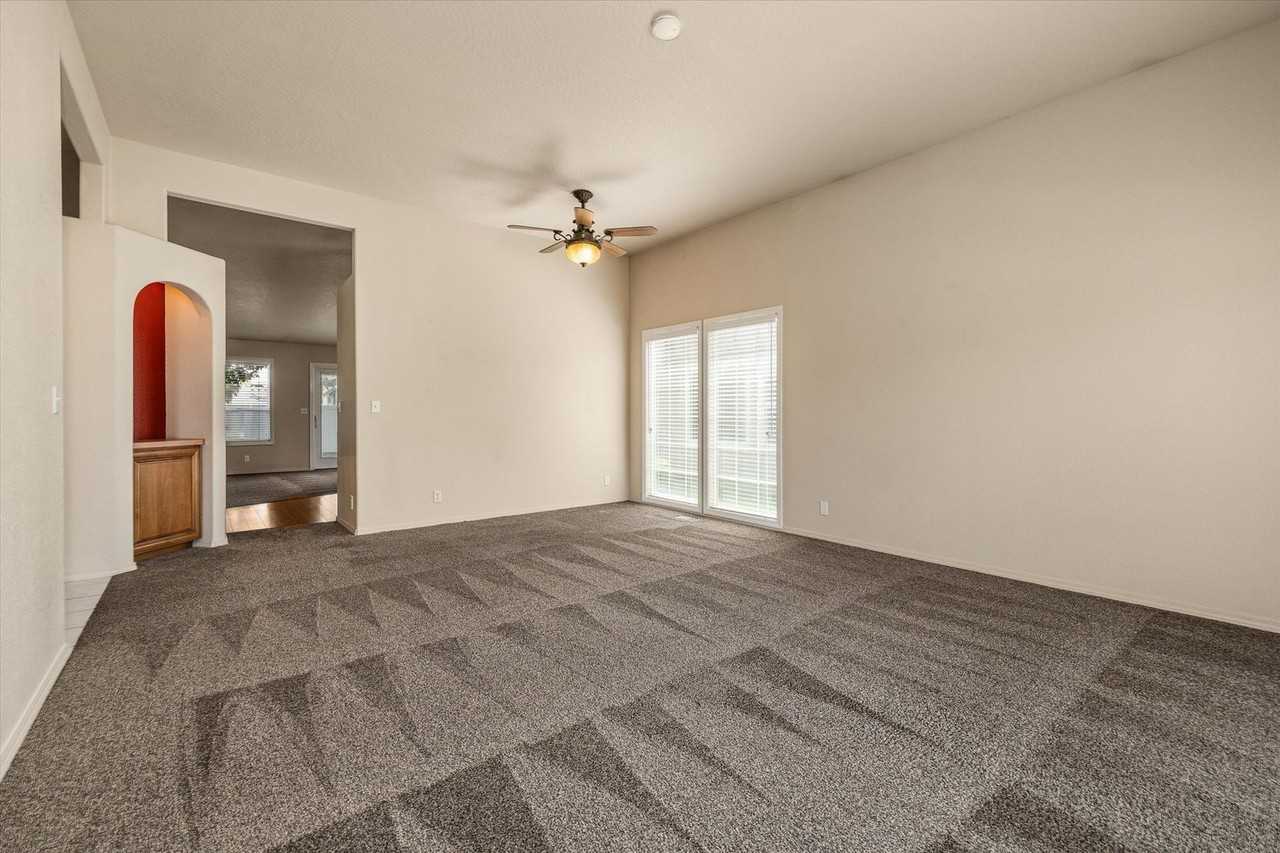 2168 N Glennfield Way - Photo 6 of 33