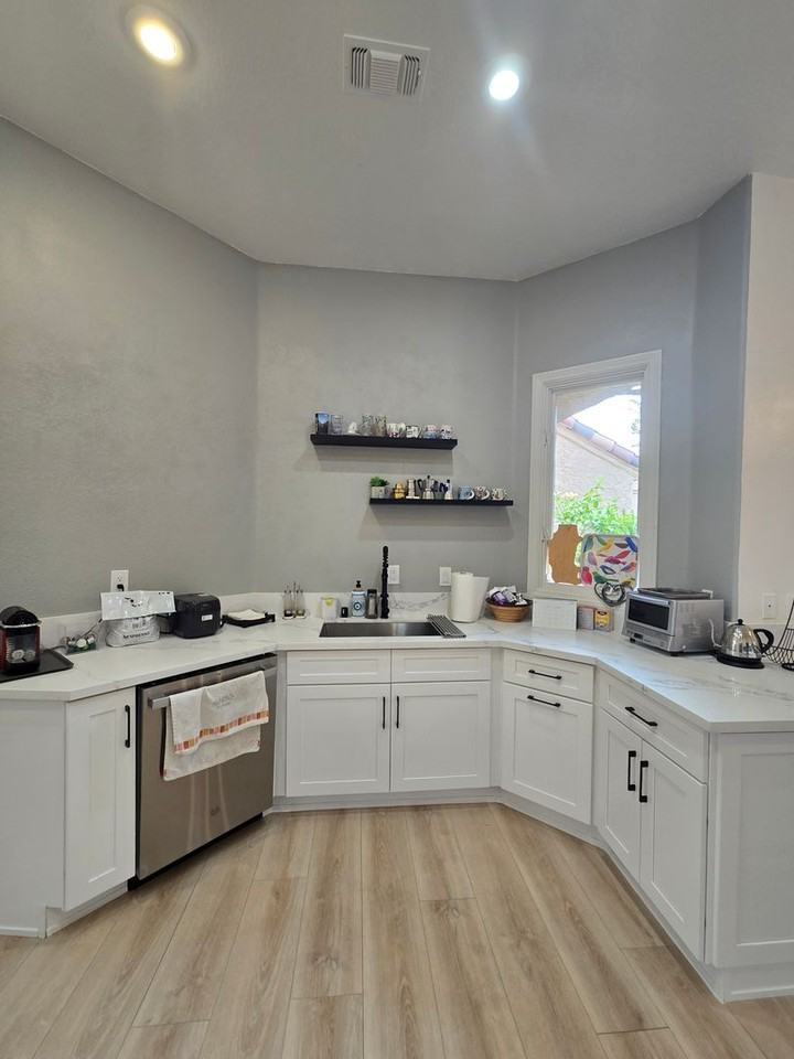 7931 Harbour Towne Ave - Photo 6 of 50
