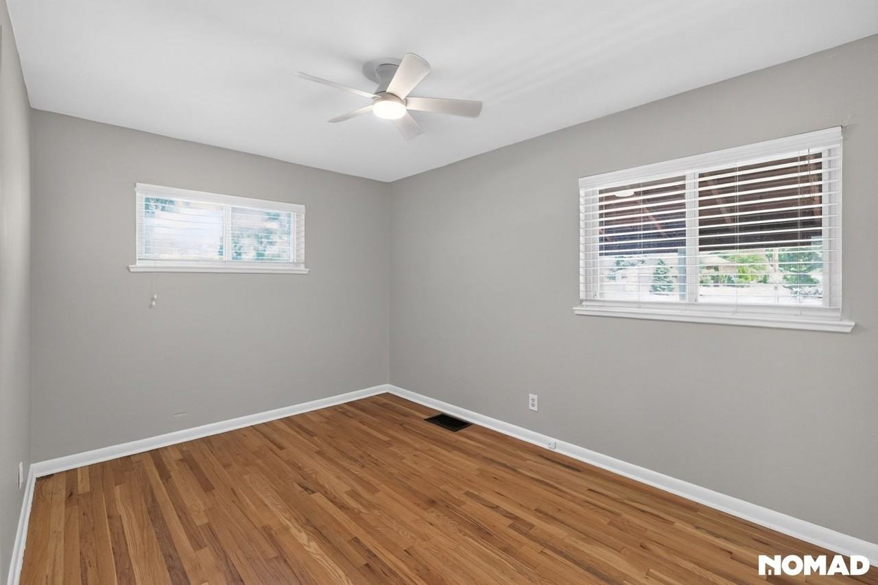 3201 S Holly St - Photo 6 of 20
