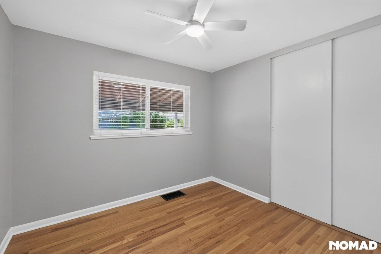 3201 S Holly St - Photo 7 of 20
