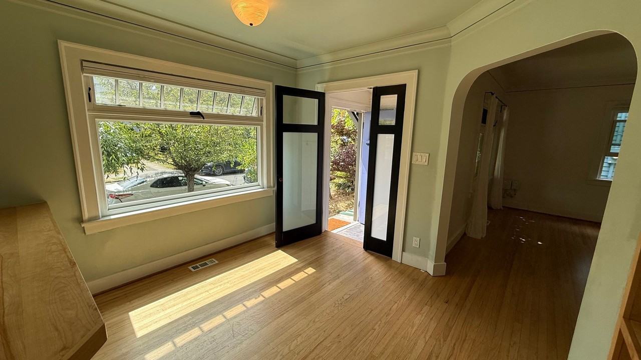 3585 Se Caruthers St - Photo 7 of 45