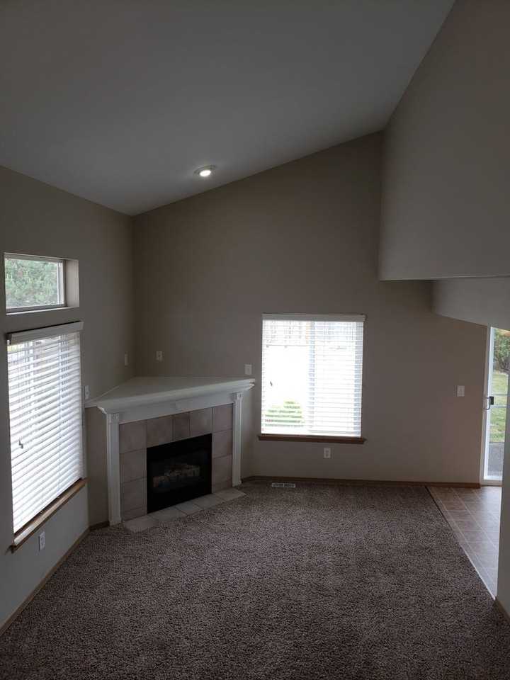 17910 110th Street Ct E - Photo 7 of 18