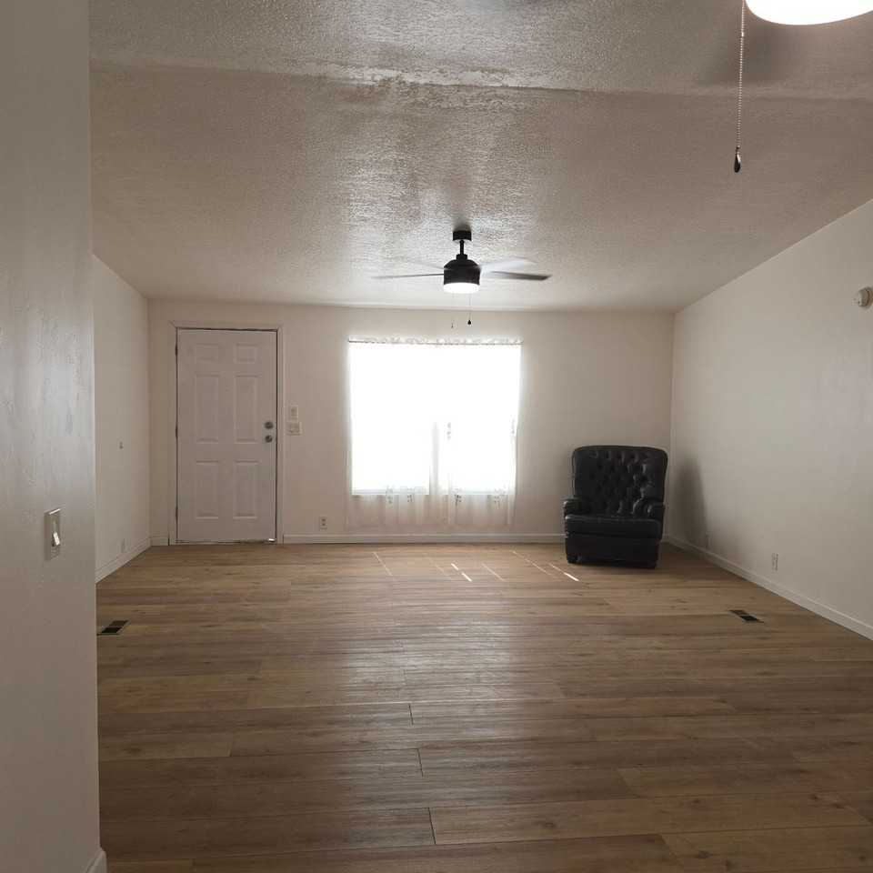 3186 W Green Park Dr - Photo 3 of 20