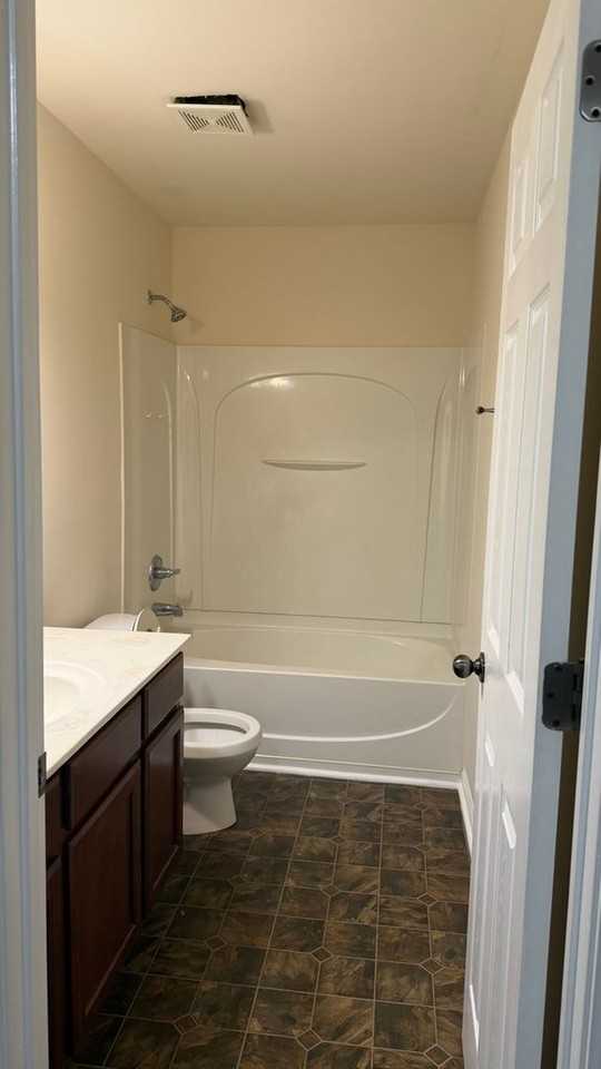 505 Chartwell Dr - Photo 4 of 14