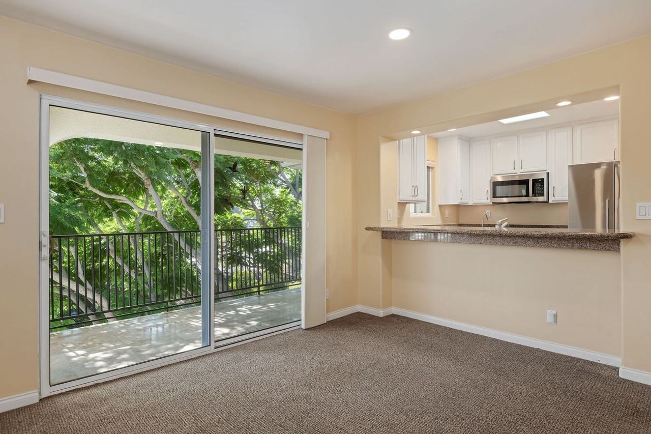 450 Por La Mar Cir - Photo 7 of 32
