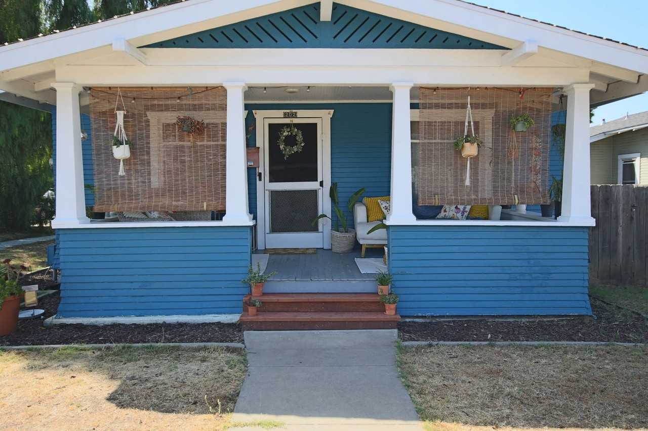 202 F St - Photo 3 of 19