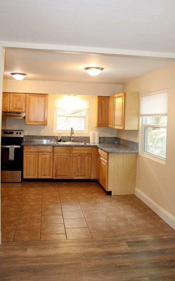 407 Hill Ave - Photo 7 of 22