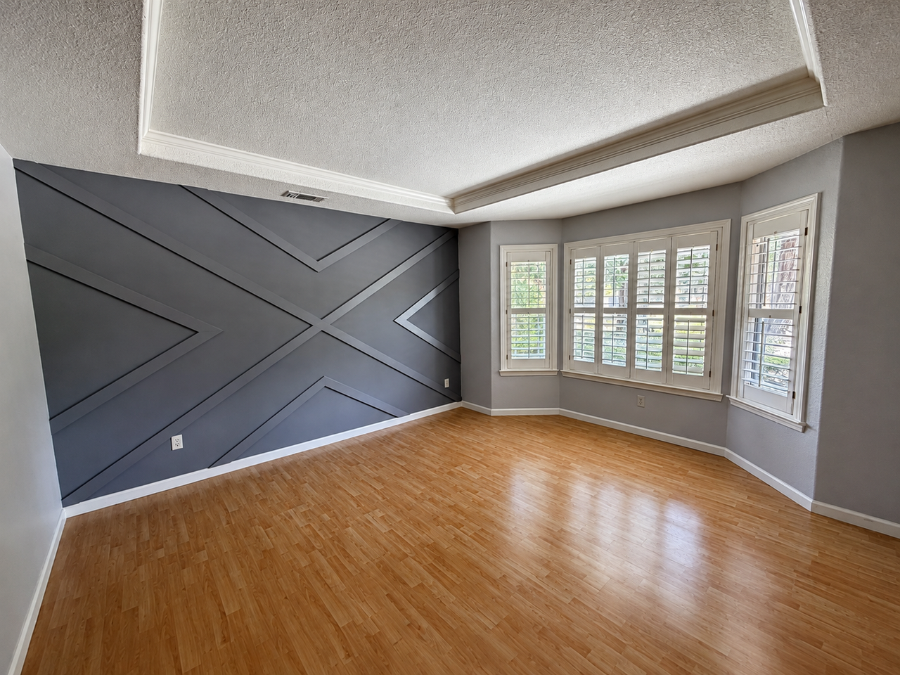 8036 Glenbar Way - Photo 5 of 50