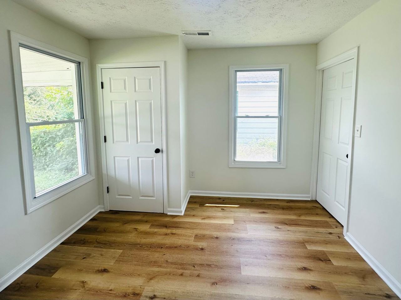2322 Paris Ave #A - Photo 6 of 14