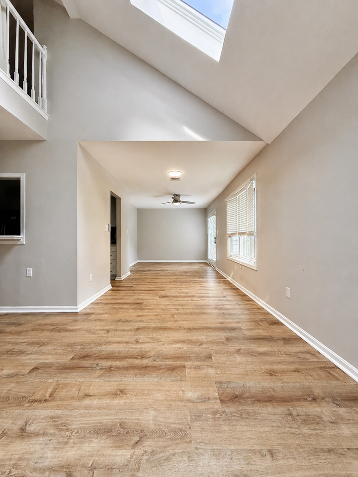 252 Crescent Dr - Photo 4 of 27