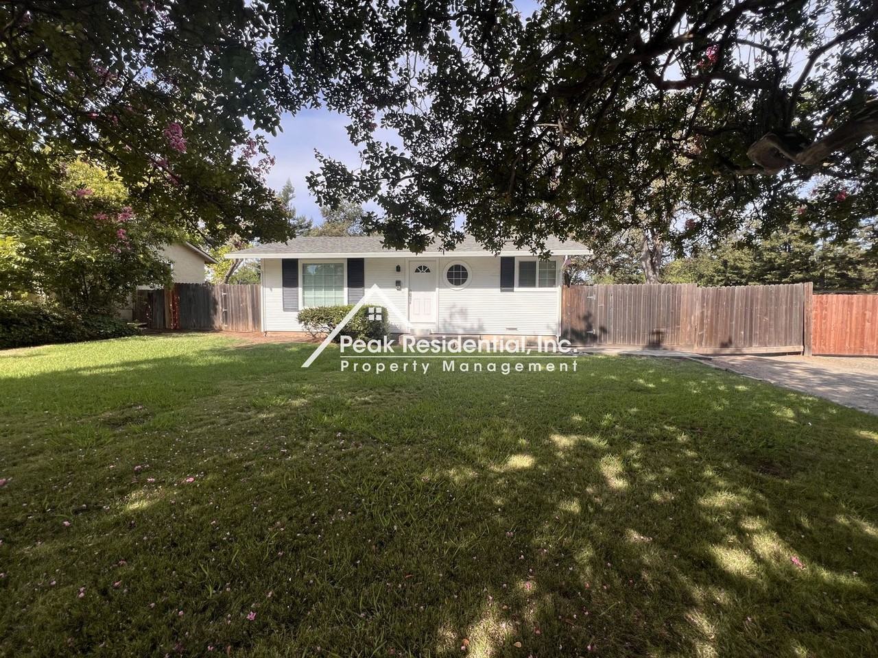 6101 Mariposa Ave - Photo 2 of 30