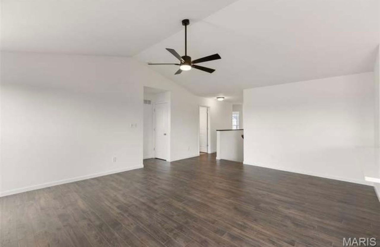 408 Honor Hill Dr - Photo 6 of 20