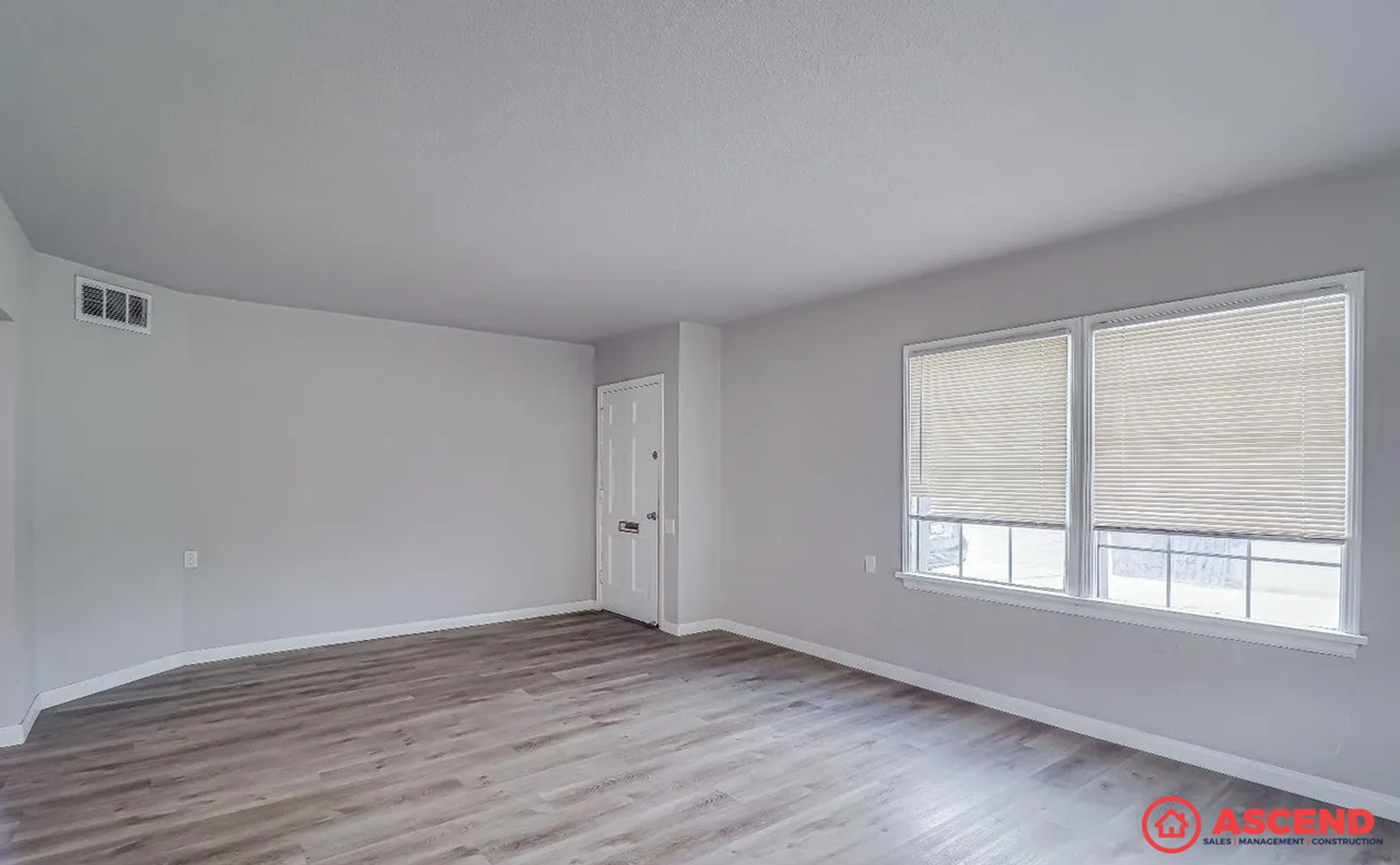 2403 Belle Ter - Photo 3 of 21