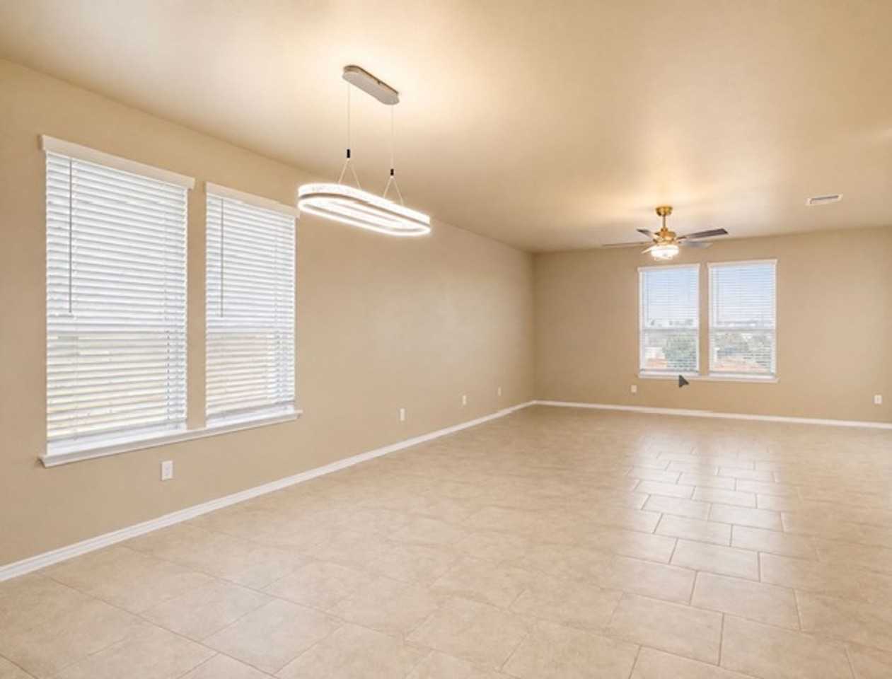 7606 Granger Cv - Photo 2 of 31