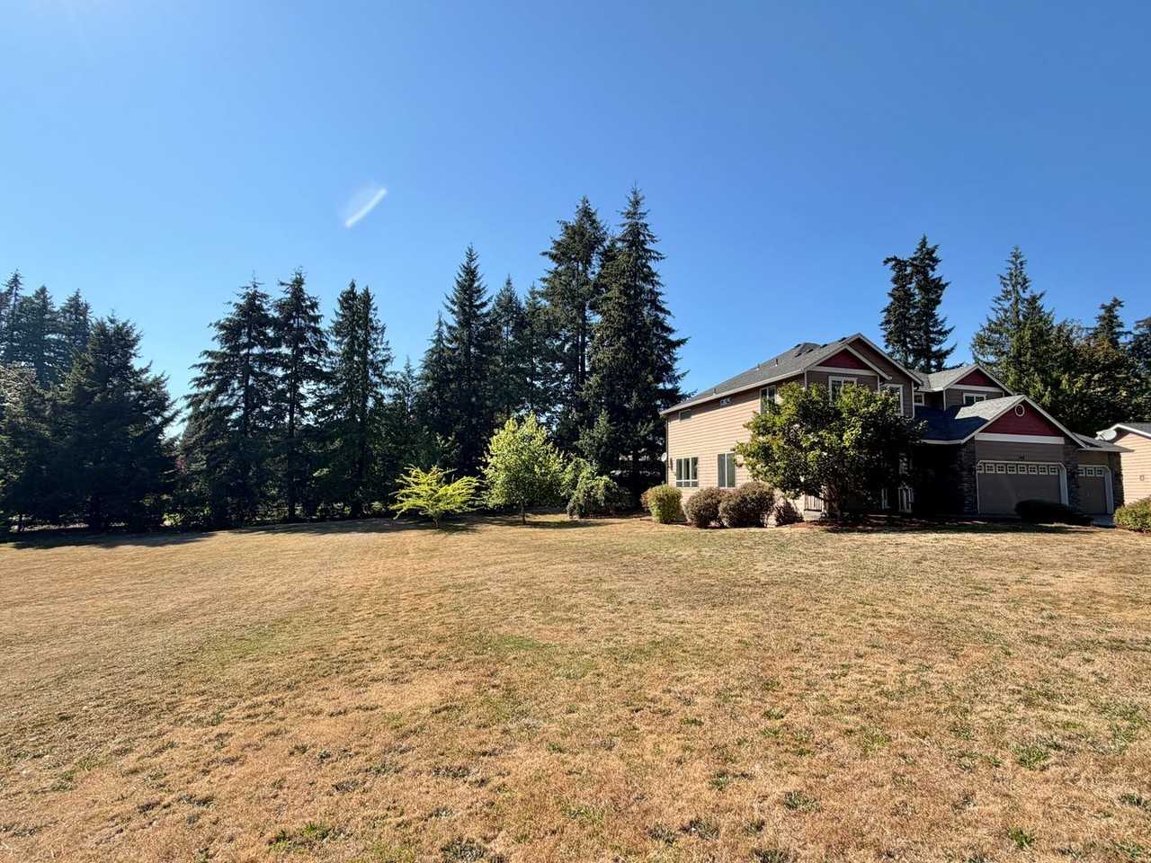 708 Ne 235th St - Photo 6 of 18